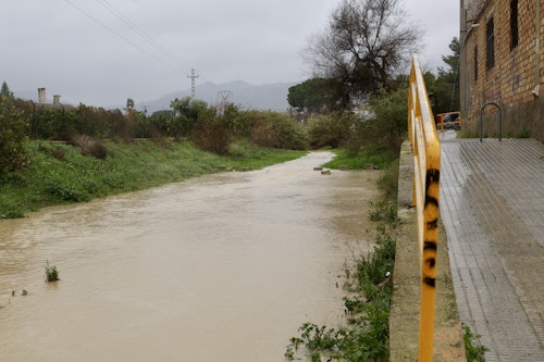 La última hora de las lluvias por el temporal en la Región de Murcia, en directo | Las crecidas de ramblas obligan a cortar varias carreteras