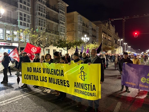 Fin de la protesta con el manifiesto: «¡Basta ya de violencia en internet y las redes!»