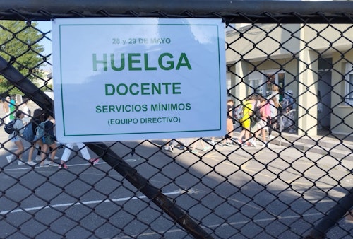 Los sindicatos cifran el seguimiento de la huelga de los docentes en el 52,3%