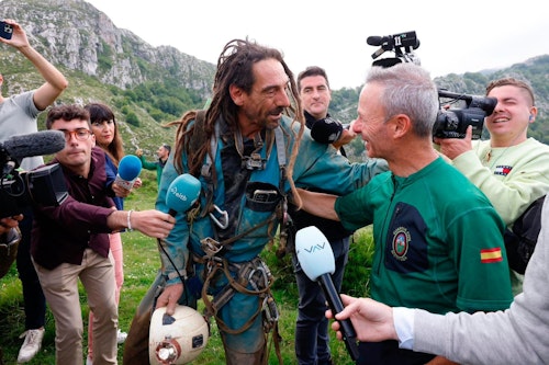 Así te hemos contado el rescate de los espeleólogos perdidos en una cueva de Cantabria