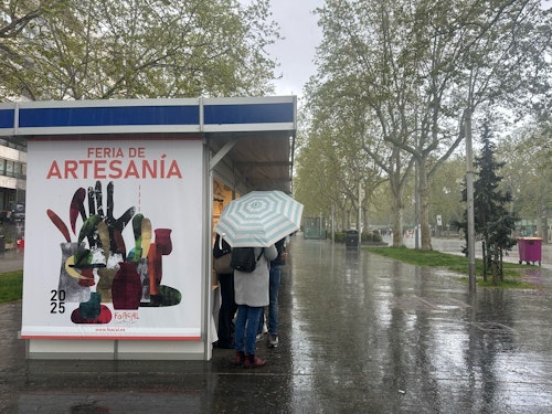 Las iglesias de Valladolid resguardan el Viernes Santo de la lluvia