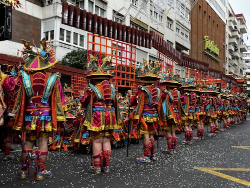Sigue el gran desfile de Comparsas del Carnaval de Badajoz 2025