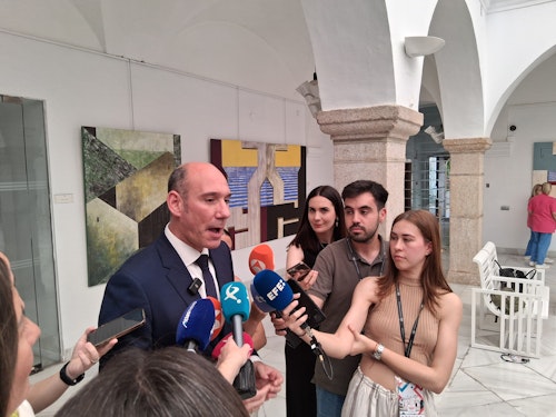 El PP replica sobre convocar elecciones que ni Gallardo ni Vox «nos va a marcar el paso»