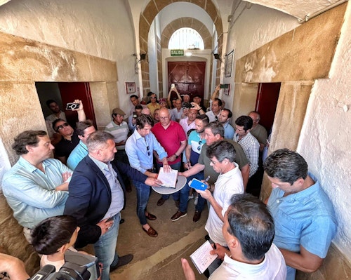 Así hemos narrado el mano a mano entre Talavante y Emilio de Justo en Cáceres