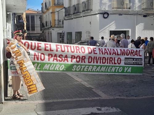 Así hemos narrado la primera piedra