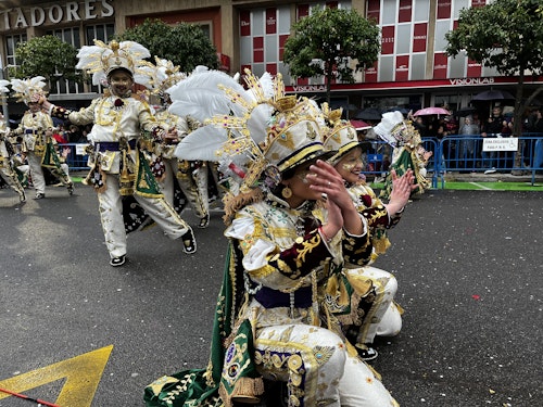 Sigue el gran desfile de Comparsas del Carnaval de Badajoz 2025