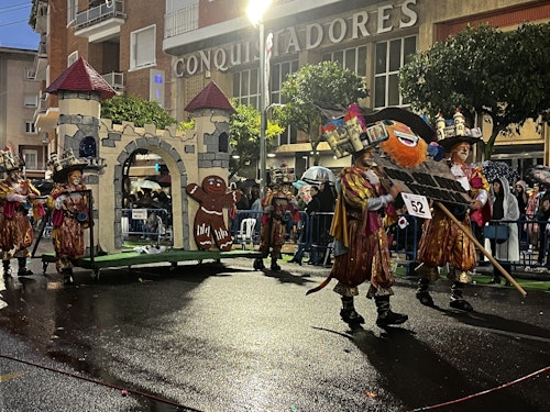 Sigue el gran desfile de Comparsas del Carnaval de Badajoz 2025