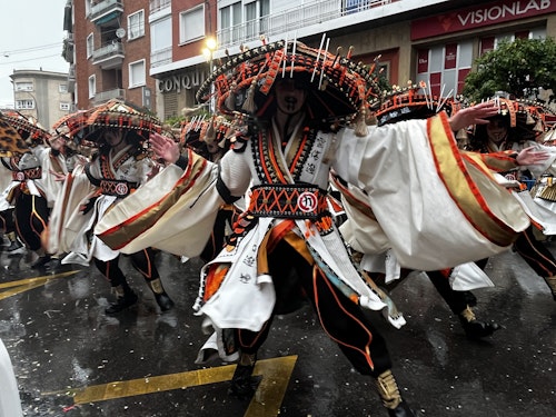 Sigue el gran desfile de Comparsas del Carnaval de Badajoz 2025