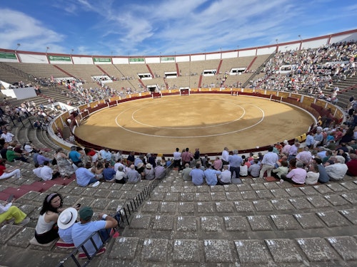 Así hemos narrado la corrida de toros mixta con Mendoza, De Justo y Marín