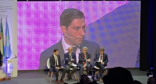 Así hemos narrado la primera piedra