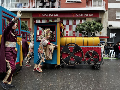Sigue el gran desfile de Comparsas del Carnaval de Badajoz 2025