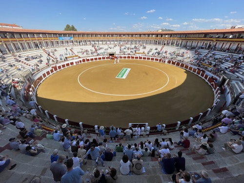 Así hemos narrado el mano a mano entre Talavante y Emilio de Justo en Cáceres
