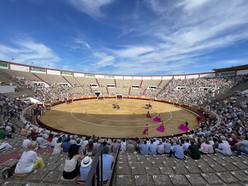 Así hemos narrado la corrida de toros mixta con Mendoza, De Justo y Marín