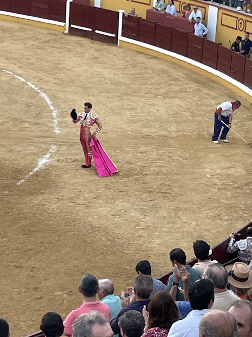Así hemos narrado la corrida de toros mixta con Mendoza, De Justo y Marín