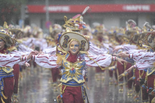 Sigue el gran desfile de Comparsas del Carnaval de Badajoz 2025