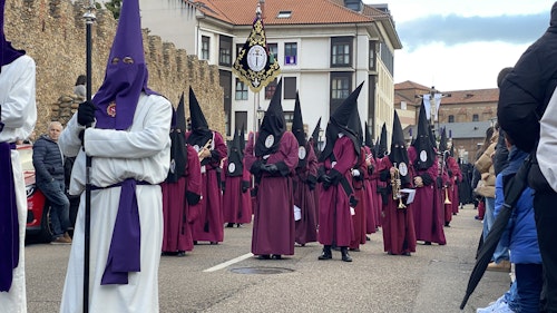 Así vivimos y te contamos toda la jornada del Viernes Santo