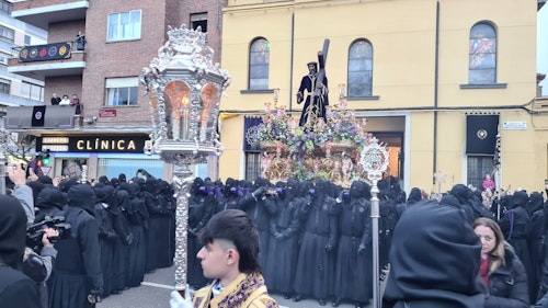 El Rosario de Pasión, suspendida, la Pasión recortada y las Llagas, a la espera