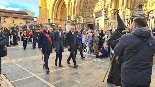 Las procesiones del Martes Santo y el Acto del Perdón en León