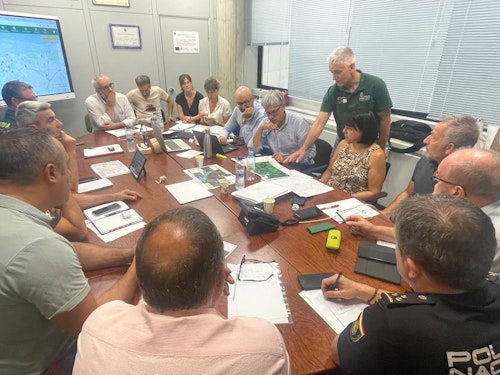 El incendio de Zamora pasa a León y obliga a desalojar siete pueblos con 1.700 habitantes