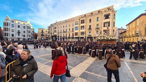 Las procesiones del Martes Santo y el Acto del Perdón en León