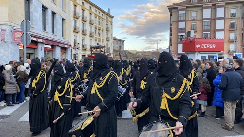 Así vivimos y te contamos toda la jornada del Viernes Santo