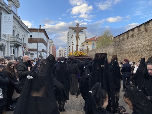 Así vivimos y te contamos toda la jornada del Viernes Santo