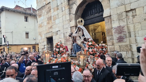 Así te contamos la procesión de la Dolorosa en León