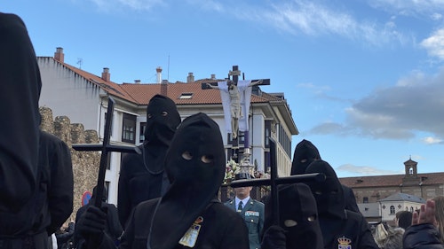 Así vivimos y te contamos toda la jornada del Viernes Santo