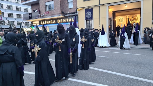 El Rosario de Pasión, suspendida, la Pasión recortada y las Llagas, a la espera