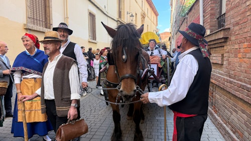 Así te hemos contado el recorrido de pendones, carros engalanados y las Cantaderas en León