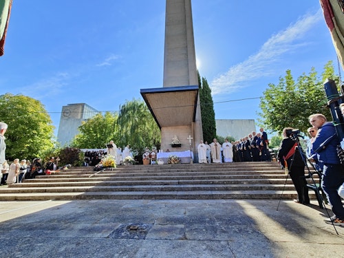 Sigue en directo la romería de carros y pendones de San Froilán a La Virgen del Camino