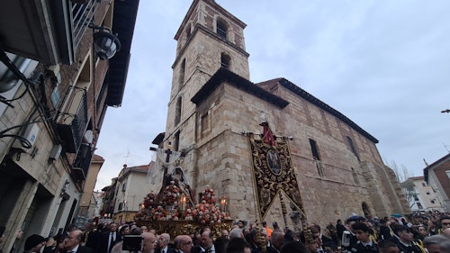 Así te contamos la procesión de la Dolorosa en León