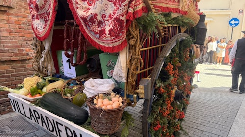 Así te hemos contado el recorrido de pendones, carros engalanados y las Cantaderas en León