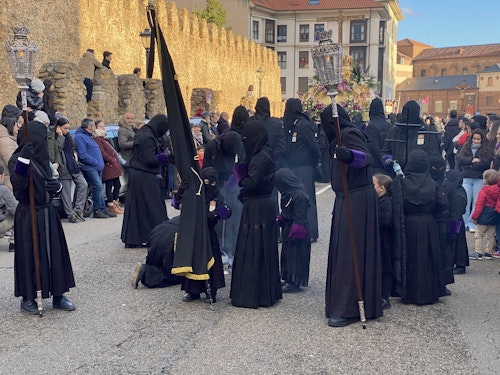 Así vivimos y te contamos toda la jornada del Viernes Santo
