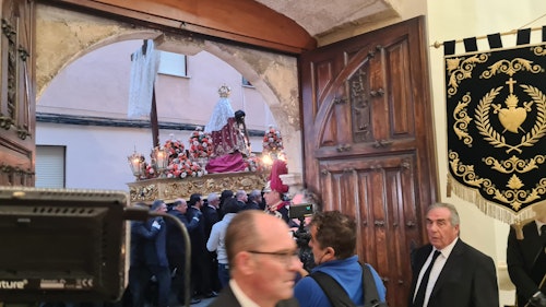 Así te contamos la procesión de la Dolorosa en León