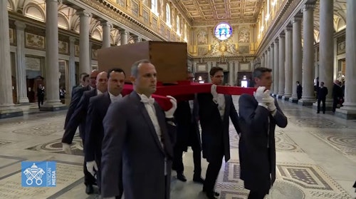 El Papa descansa en Santa María la Mayor