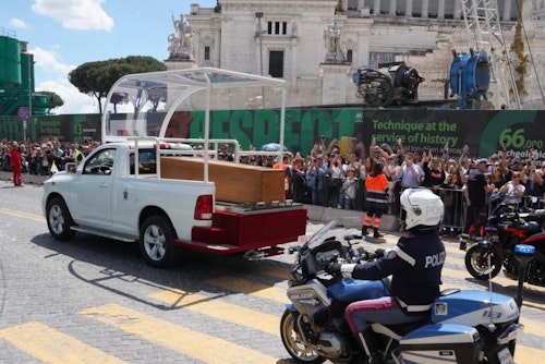 El Papa descansa en Santa María la Mayor