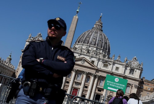 En directo | Las autoridades italianas esperan la llegada de más de 200.000 personas para el funeral del Papa