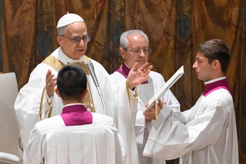En directo | León XIV a los cardenales, en su primera misa como Papa: «Me habéis llamado para llevar una cruz»