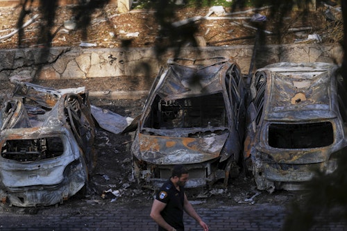 📷 En images – l'Iran frappe Tel-Aviv et Haïfa, au moins 8 morts
